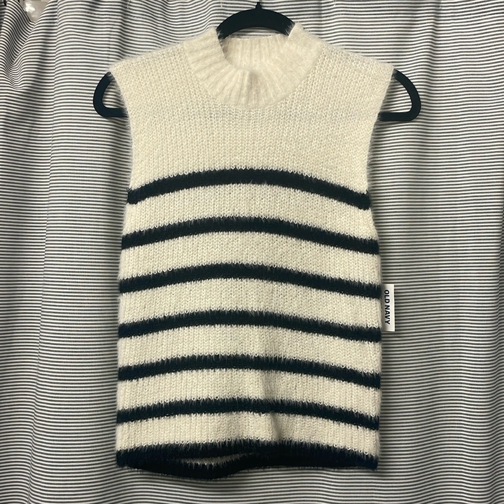 Old Navy mock neck fuzzy sweater